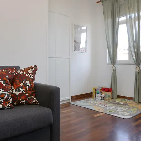 Apartment Spazioso Adatto A Famiglie