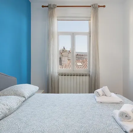 Apartment Spazioso Adatto A Famiglie Trieste