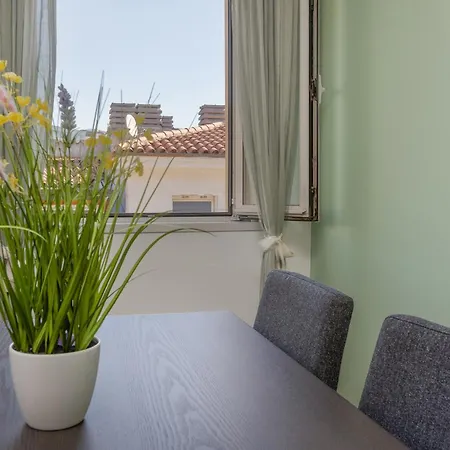 Spazioso Adatto A Famiglie Apartment
