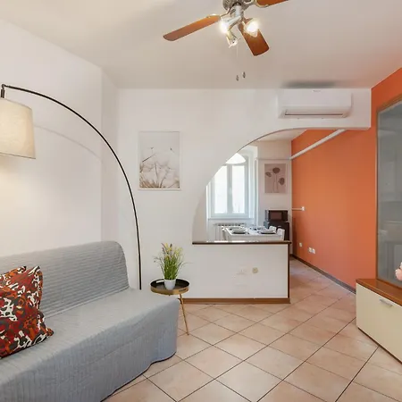Apartment Spazioso Adatto A Famiglie Trieste