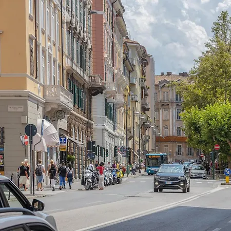 Spazioso Adatto A Famiglie Lägenhet *